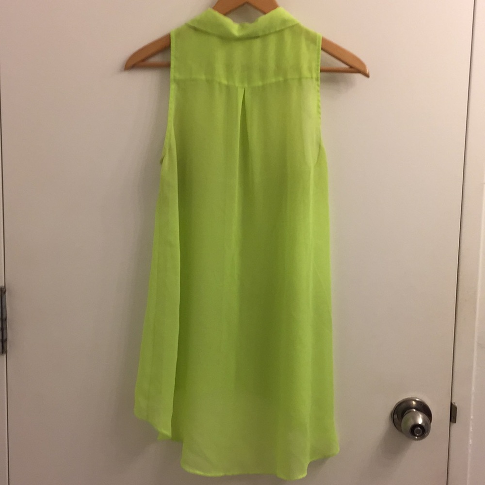 Sleeveless shirt - Picture 6 of 6